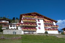 wanderurlaub skiurlaub soldanella sonneck hotel samnaun